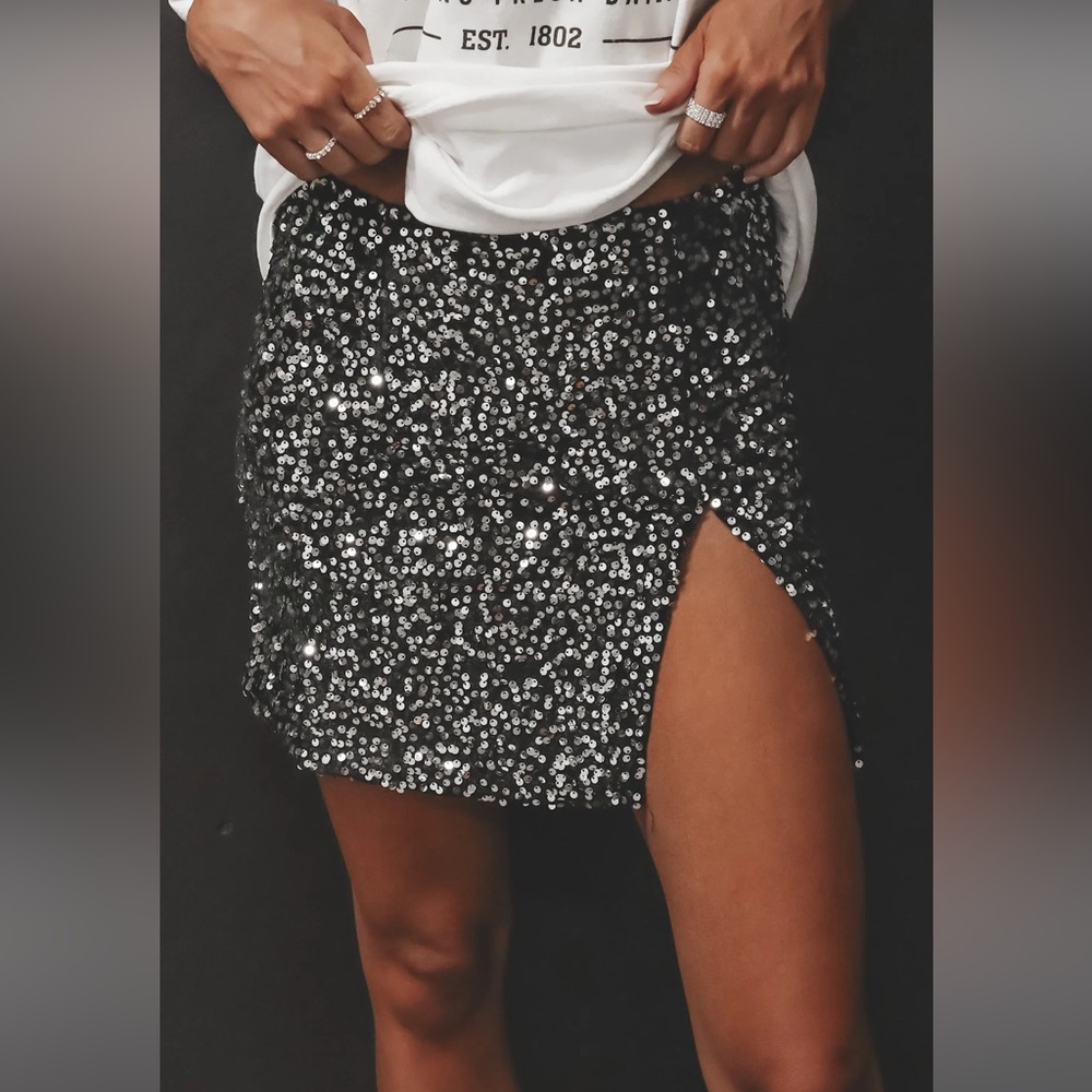 SEQUIN HIGH SLIT MINI SKIRT